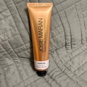 Josie Maran Whipped Argan Oil Intensive Hand Cream 2.37 fl oz Vanilla Fig new